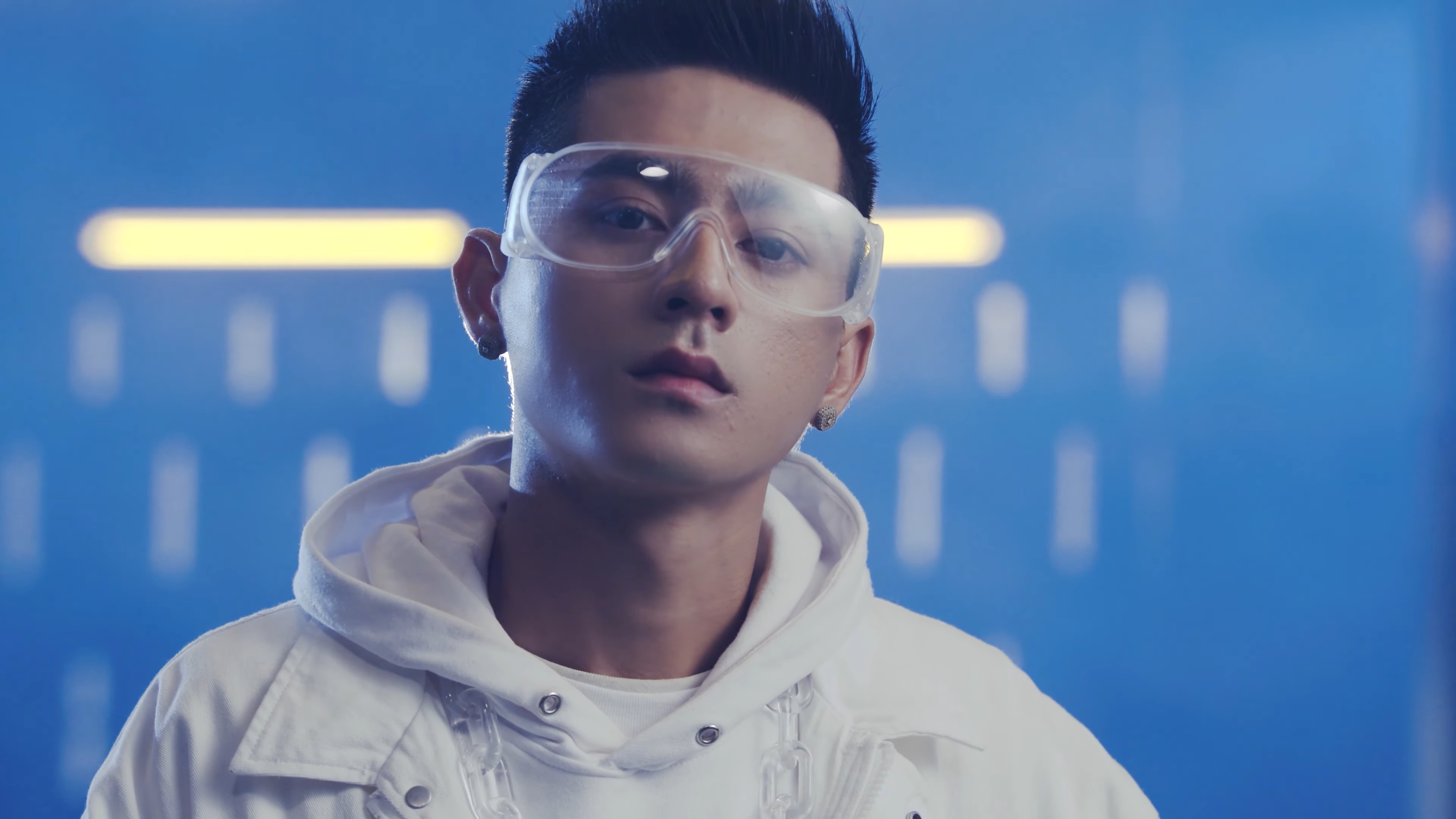 WHAT THE BANK – LANG LD x MyVIB App