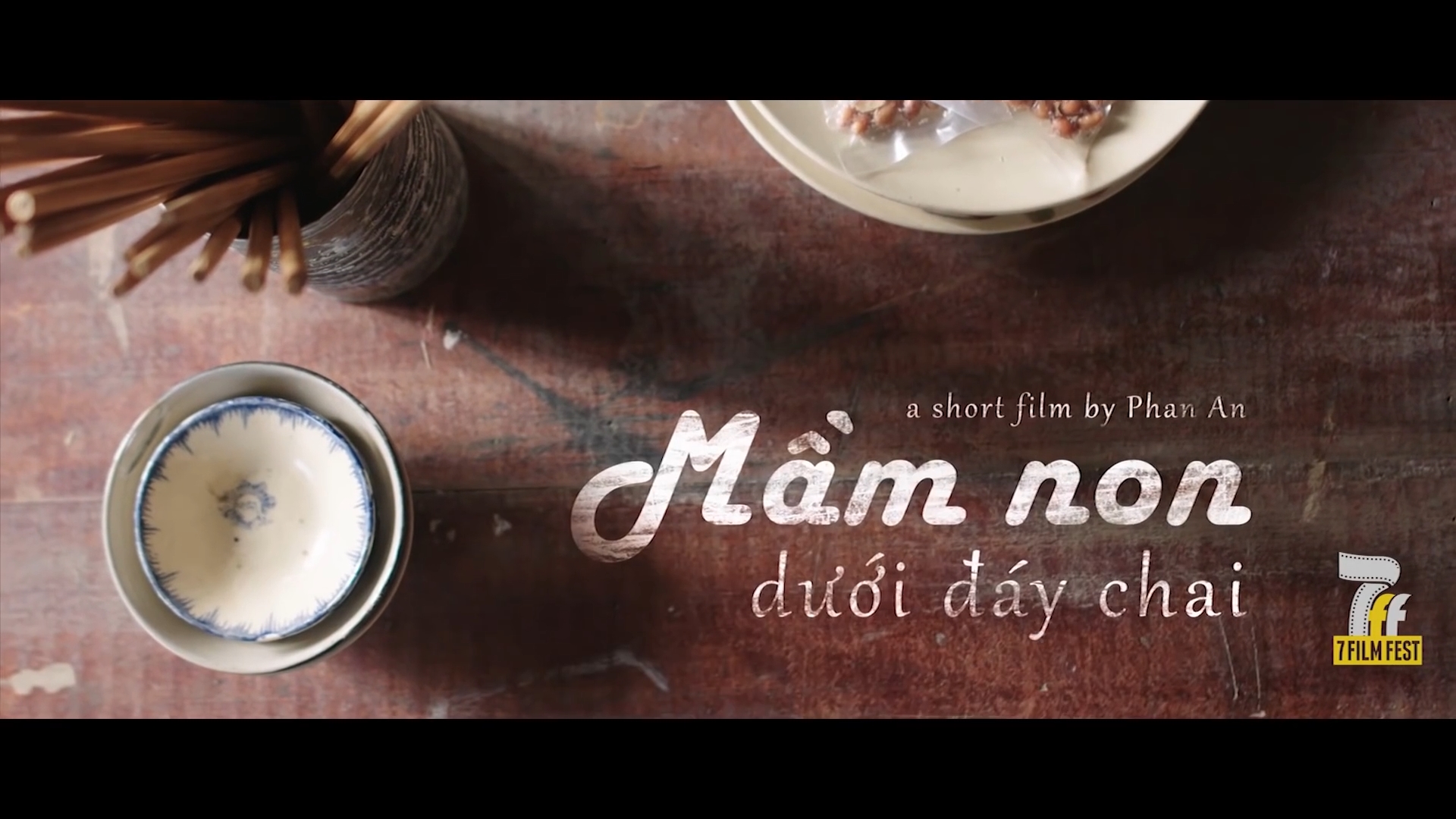 Mầm non dưới đáy chai